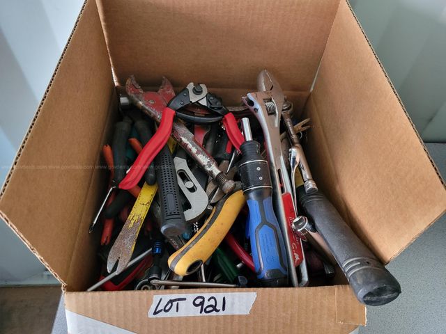 WE DO NOT SHIP OR PUT LABELS ON FOR SHIPPING. HAND TOOLS, MISC.ITEMS ...