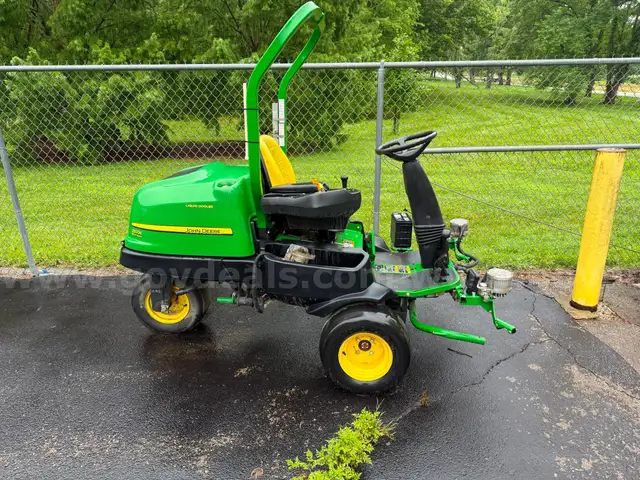 John Deere 2500E Ecut Hybrid Mower