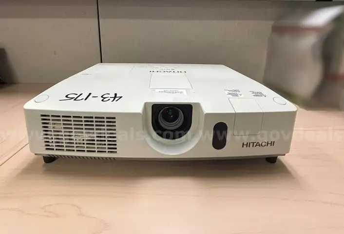 Hitachi 3LCD Projector CP-WX4022WN