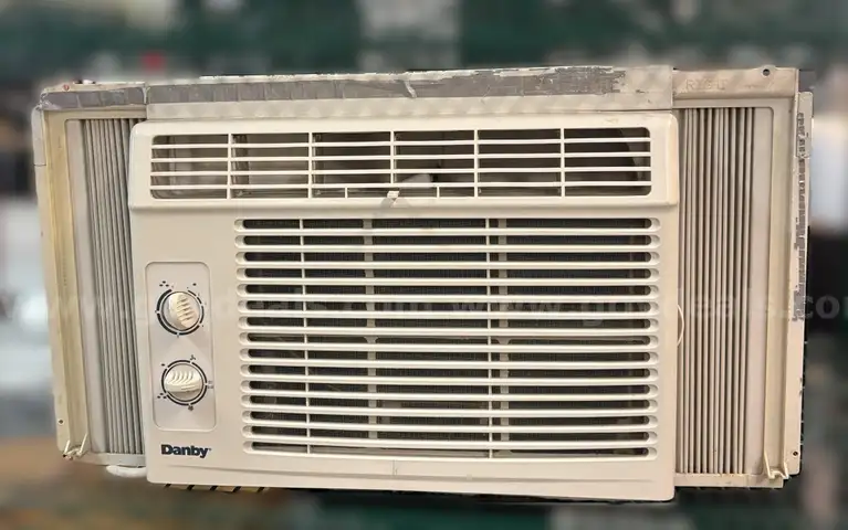 Window Air Conditioner