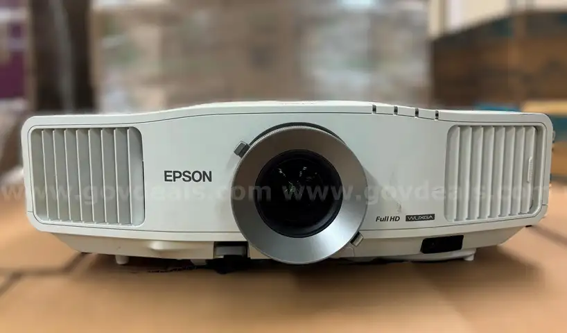 Epson PowerLite Pro G5450WU Projector