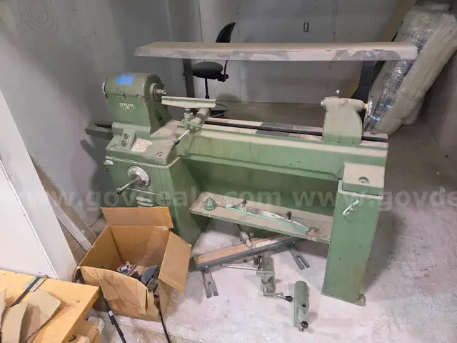 Wood Lathe General model 260