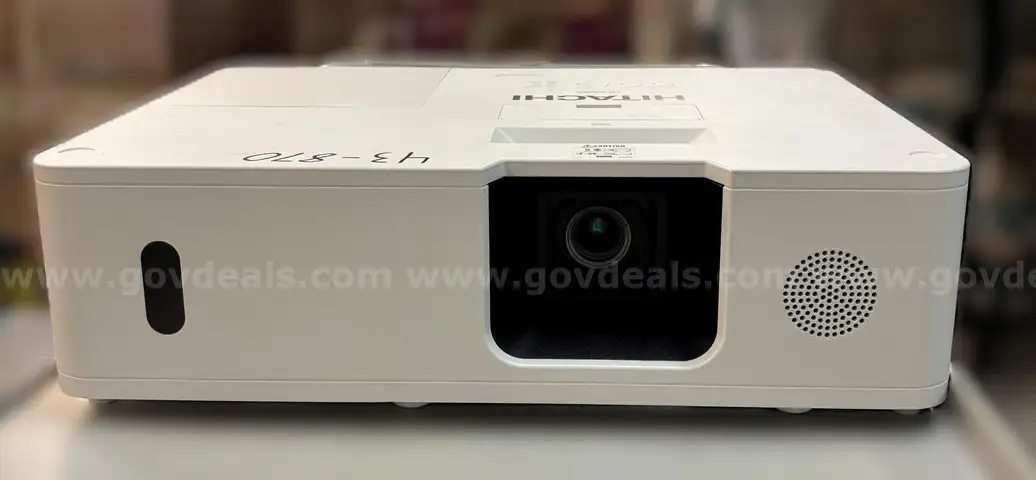 Hitachi CP-WX5505 Projector