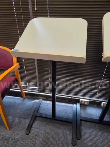 Adjustable Height Podium