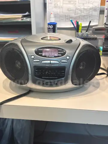 CD-AM/FM Radio (works) - LOCATED AT OUR CARMI, IL CAMPUS
