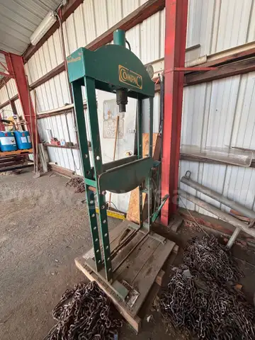 1968 Compac Drill Press