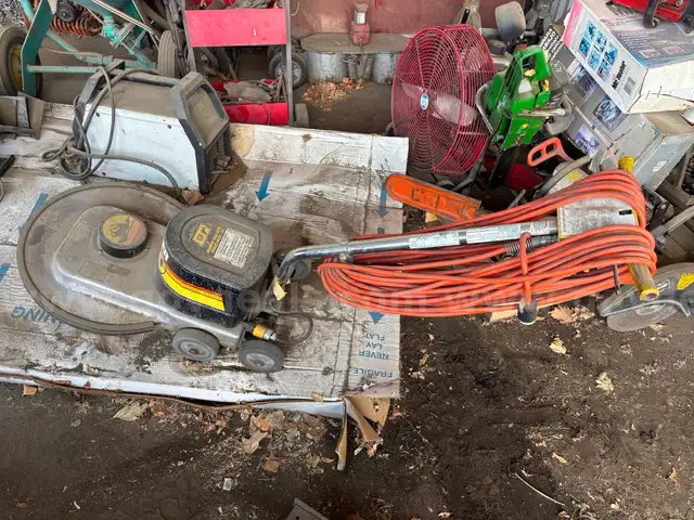 20&#x22; Electric Buffer