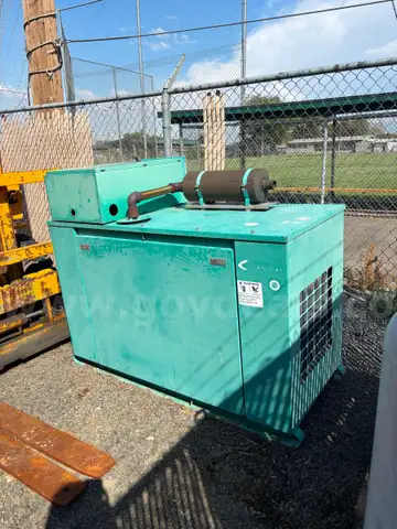 Ford Cummins Motor Generator w/ 75 Gallon Propane Tank