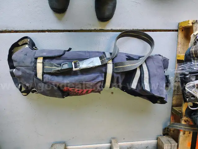 Lot 5 1-Scott Health &#x26; Safety RIT Pack II Fair Condition - Start Bid $25.00 Fire Dept. 419-352-3651 552 E. Court St.