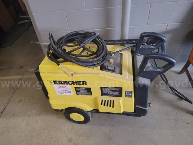 Karcher Pressure Washer - Motor Runs, Not Making Pressure, Will Need Fixed - Start Bid $1.00