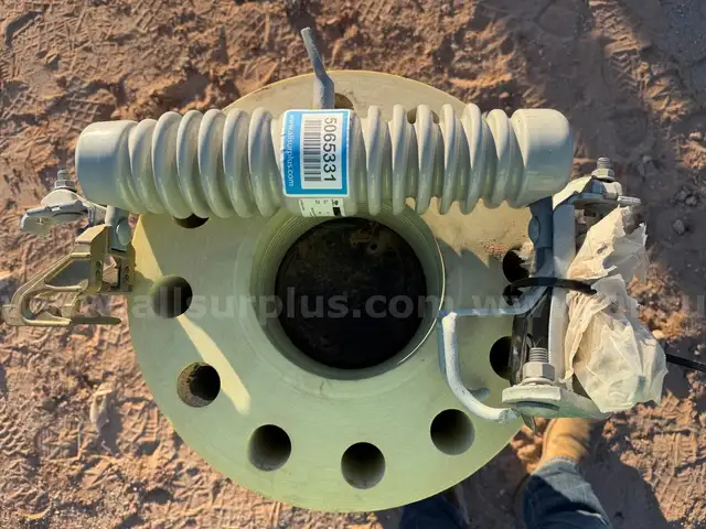 Porcelain Cutout, 110kV, 300 AMP, XS, Qty 1