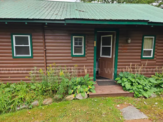 Bunkie/Cabin &#x22;C&#x22;