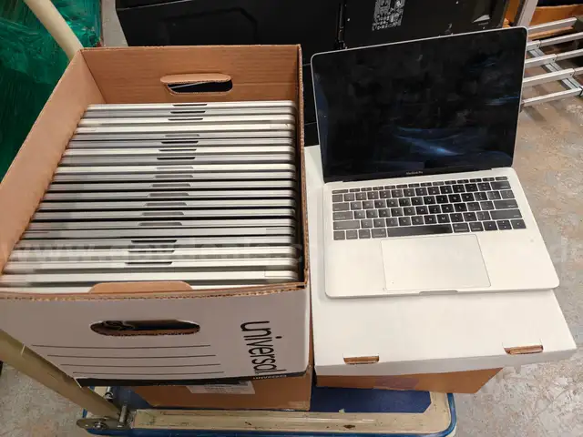 Lot of 52 MacBooks (Various Models, see description)