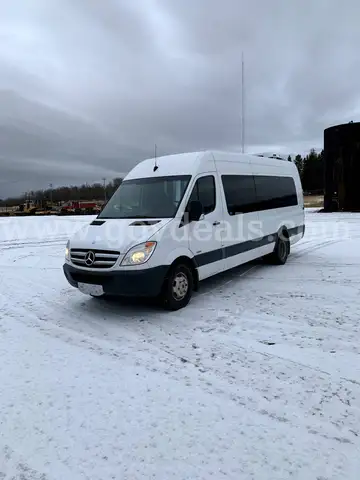 2011 Mercedes-Benz Sprinter Passenger Van - 3.0L V6 DOHC 24V TURBO DIESEL
