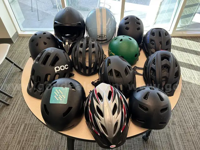 Lot of miscellaneous helmets