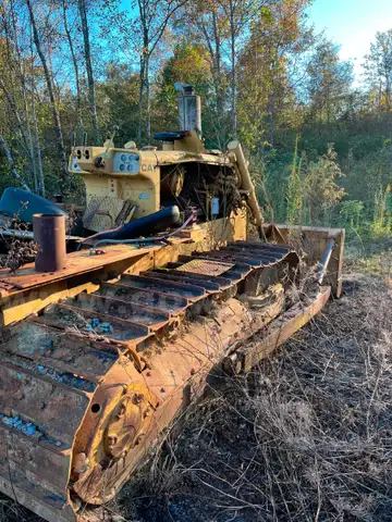 1977 Caterpillar D5 Dozer - Parts Only
