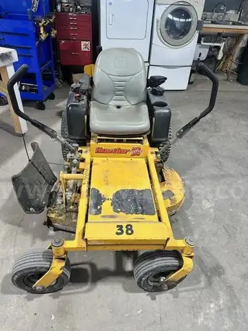 hustler mini z (zero turn mower) 38&#x22; mower