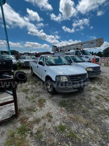 2003 Ford F-150 XL 2WD