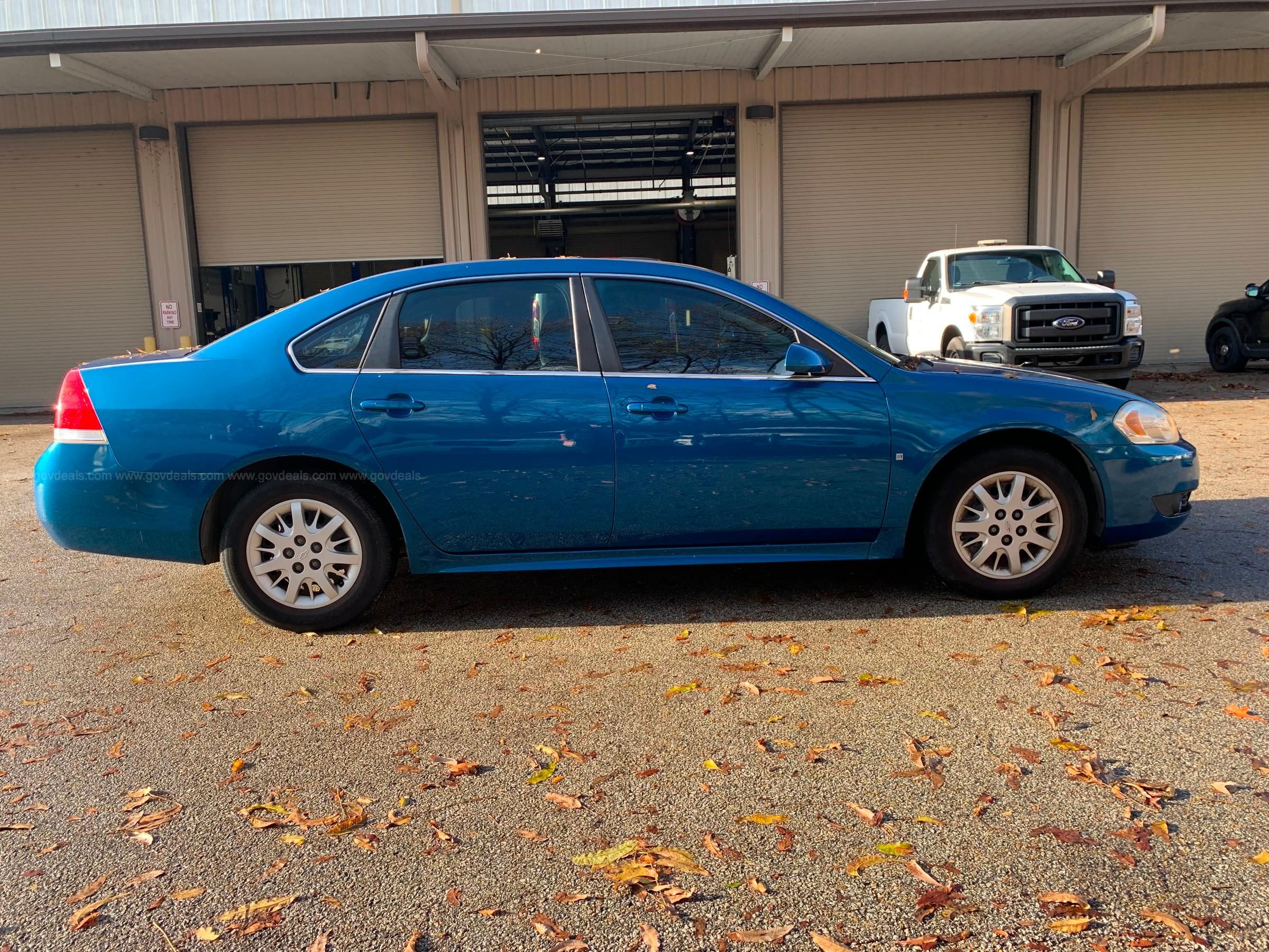 2010 Chevrolet Impala GovDeals   1677 458 14 