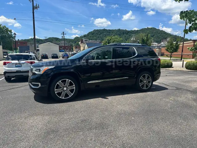 2017 GMC Acadia