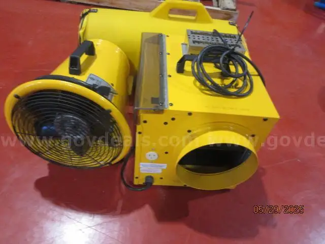 Lot of Fire Service Equipment, - Heater, Blower and Hose, - Lot 4 includes 3 items