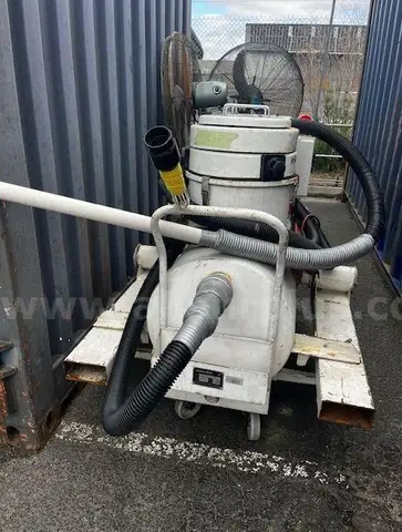 Industrial Vacuum LIC#2569904