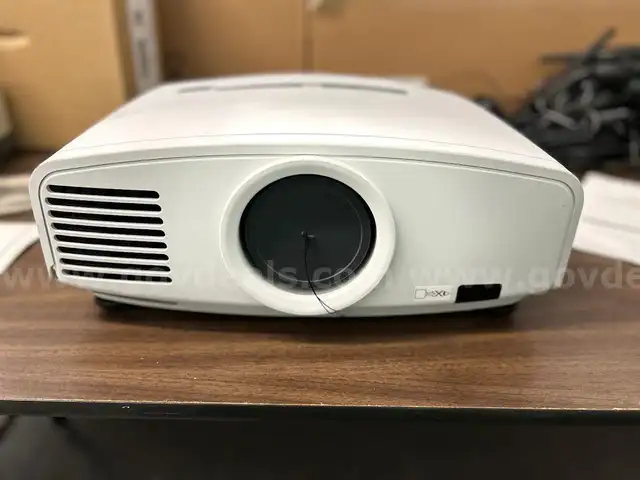 Mitsubishi  Projector