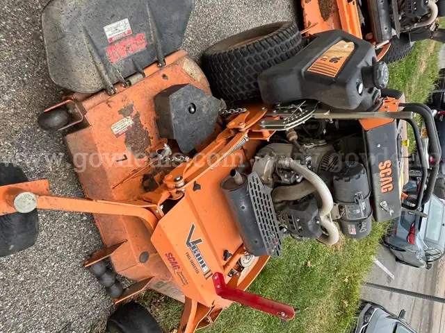 SCAG V-RIDE II STAND ON MOWER