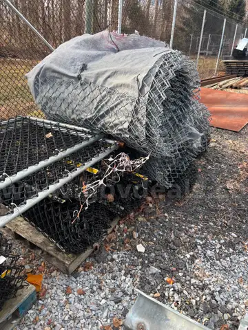 Black and Silver Chain Link Fence