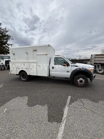 2015 Ford F-550 Regular Cab 2WD Enclosed Service Body w/Welder