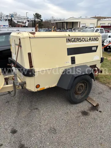 2001 Ingersoll Rand 185 Air Compressor