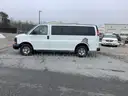 2009 Chevrolet Express 2500 12 Passenger van