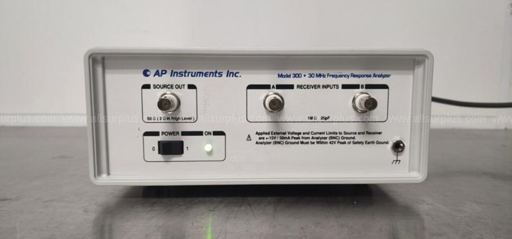 AP Instruments Inc. Model 300 30MHz Frequency Response Analyzer ...