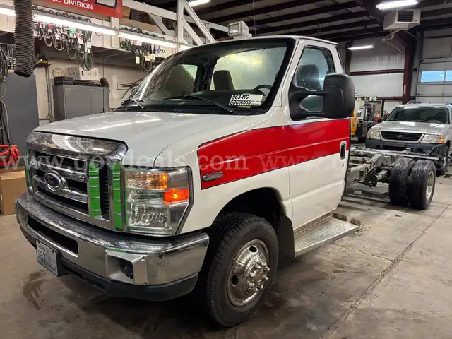 2016 Ford Econoline Ambulance CAB ONLY