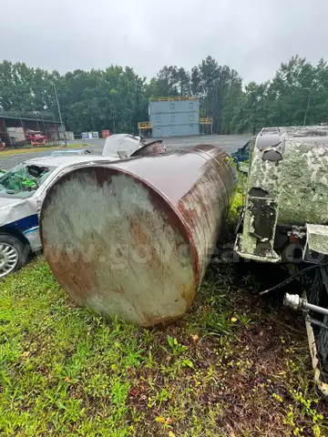 Large Metal Fuel Tank