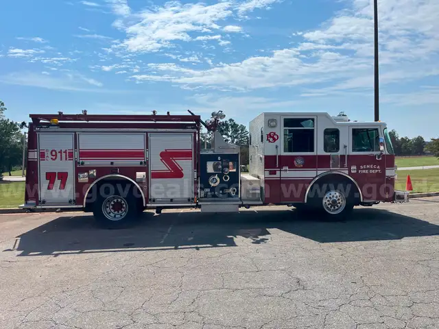 2003 PIERCE FIRE TRUCK DETROIT ENGINE