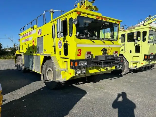 1993 Oshkosh OTC TB3000 ARFF Firetruck