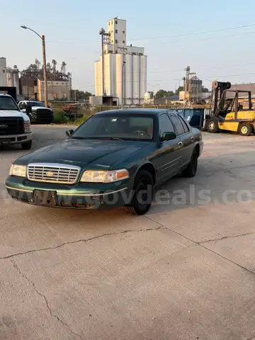 2001 Ford Crown Victoria CVPI NO RESERVE!!!!!!!!