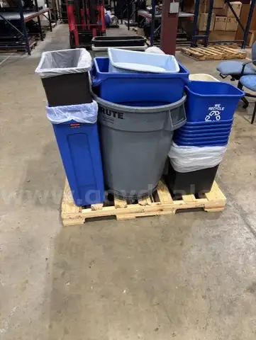 Trash/Recycle Cans