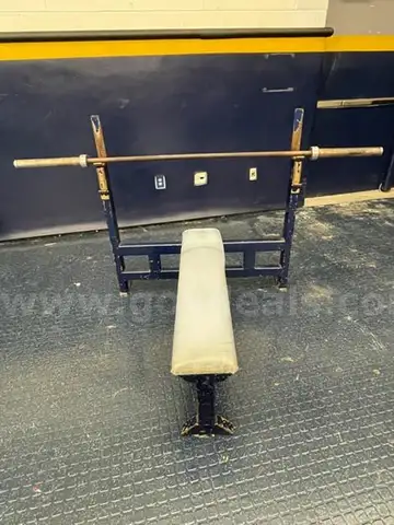 Bench Press w/ Barbell