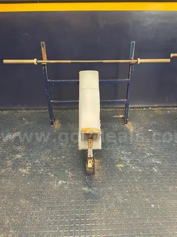 Incline Bench Press w/ Barbell