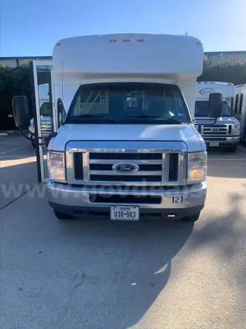 2017 Ford E450 Super Duty CUTAWAY, STAR TRANS SENATOR II, 6.8L V10 SOHC 20V