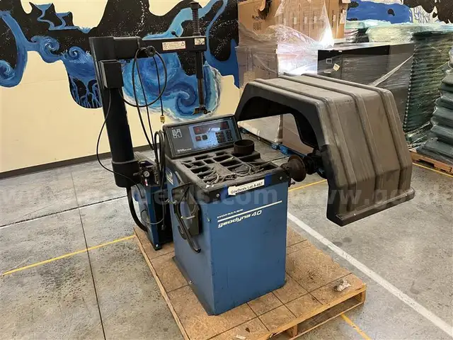 Hofmann Tire Changer and Balancer Lot A-667