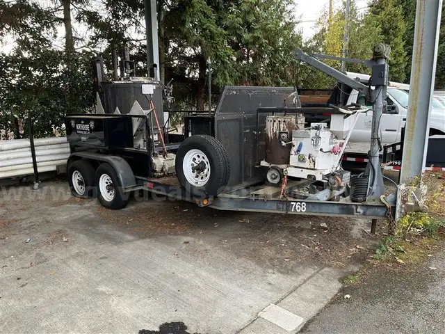 Thermoplastic kettle and trailer
