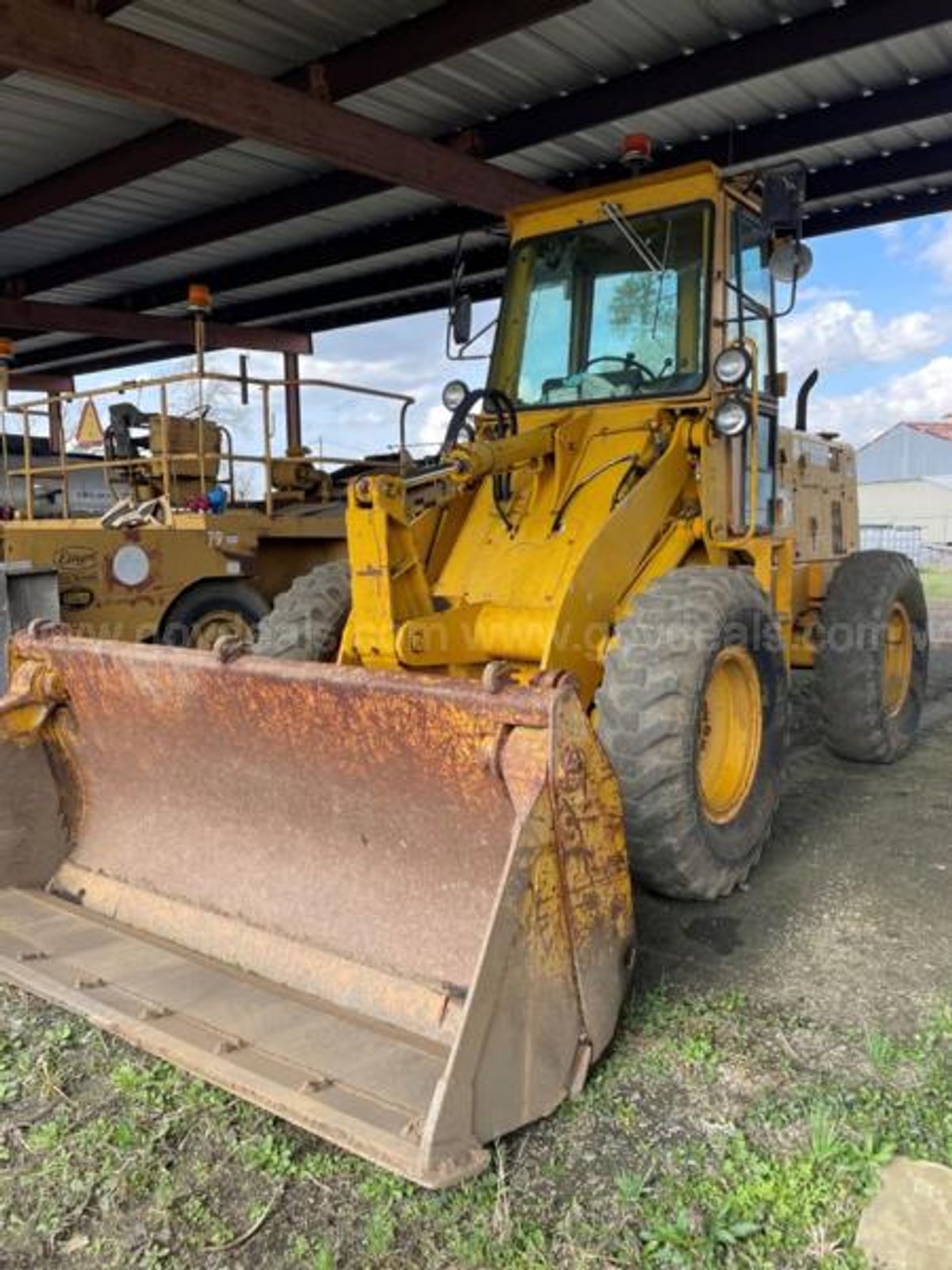 1982 Ihc 510b Front End Loader With Attachments Allsurplus 9314