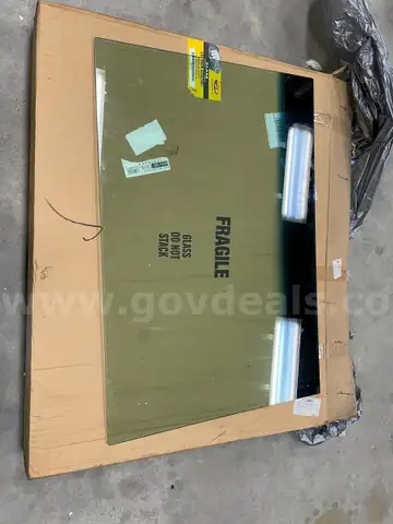 Bus glass - Thomas, Blue Bird, Freightliner, etc. - good shape.