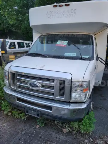 2010 Ford Econoline CUTAWAY Bus (5102)