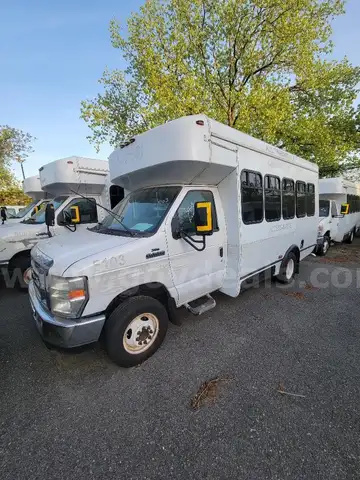 2010 Ford Econoline CUTAWAY Bus (5103)