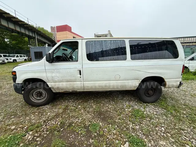 2008 Ford Econoline  (RES910)
