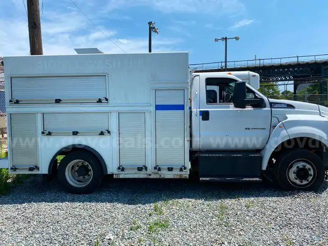 2018 Ford F-650 (STA068)